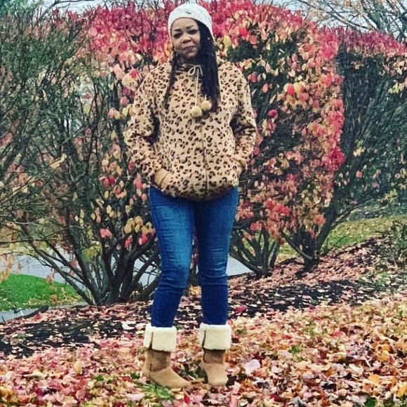 Animal Printed Fur Jacket- CAMAL - Picture 3 of 6